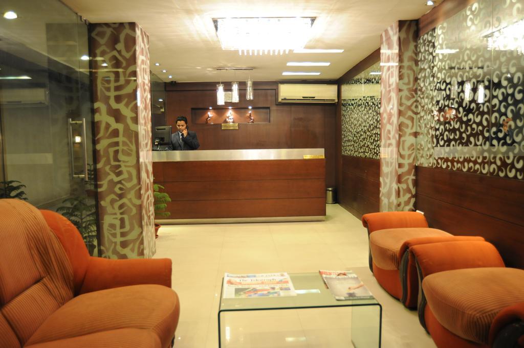 Hotel Lee International Kalkuta Zewnętrze zdjęcie