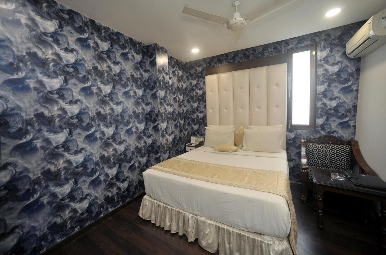Hotel Lee International Kalkuta Zewnętrze zdjęcie